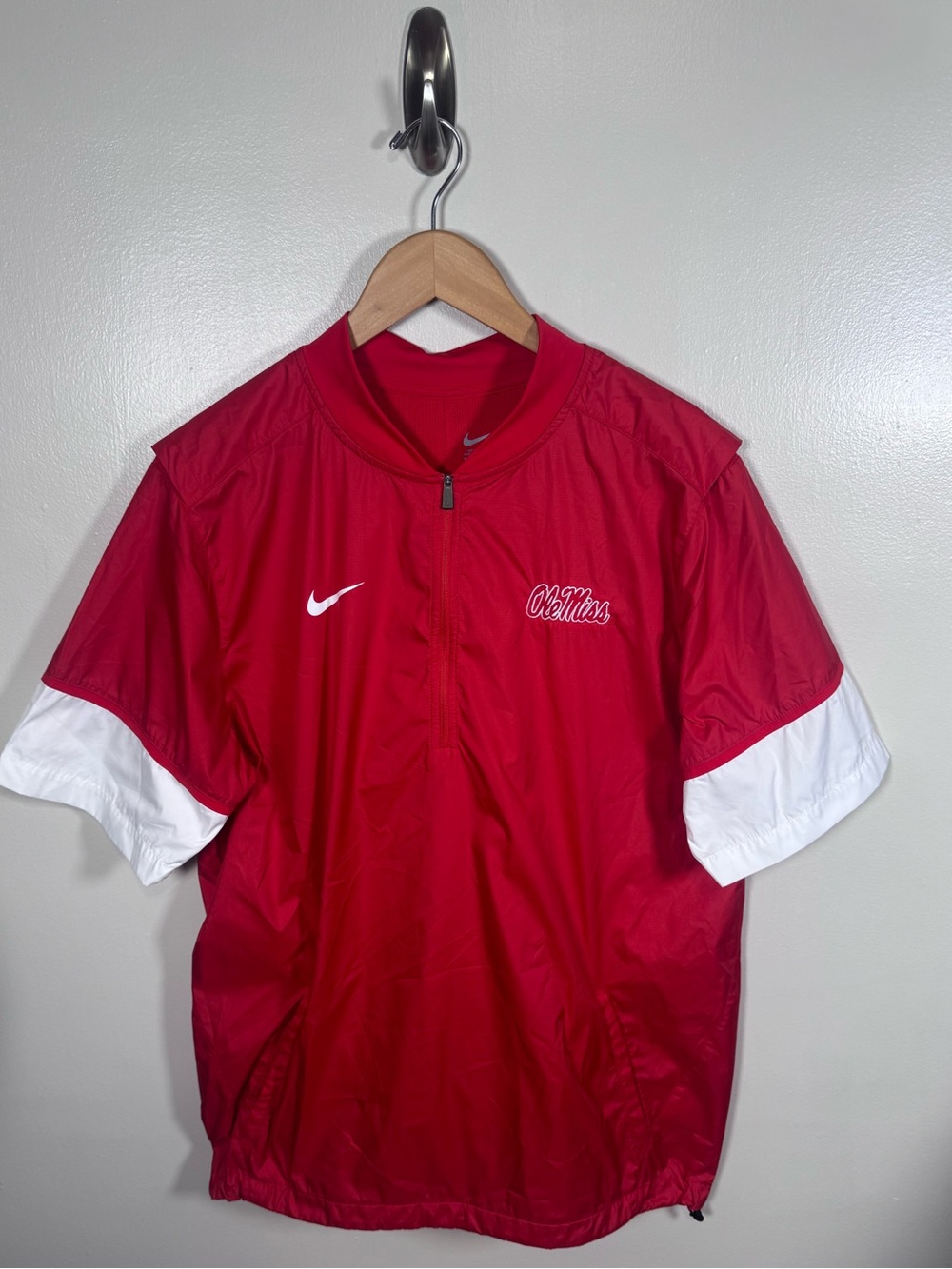 NIKE Ole Miss Rebels Sz L Short Sleeve 1/4 Zip   Light Windbreaker Hot Jacket
